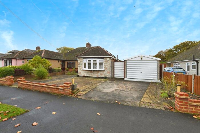 3 Bedroom Bungalow For Sale In Thorndon Avenue, West Horndon, Brentwood, Essex, CM13