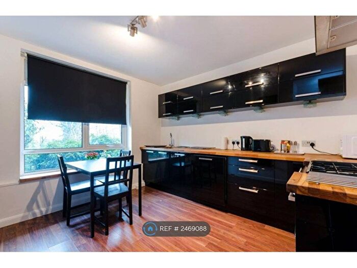 4 Bedroom Terraced House To Rent In Talisman Square, London, SE26