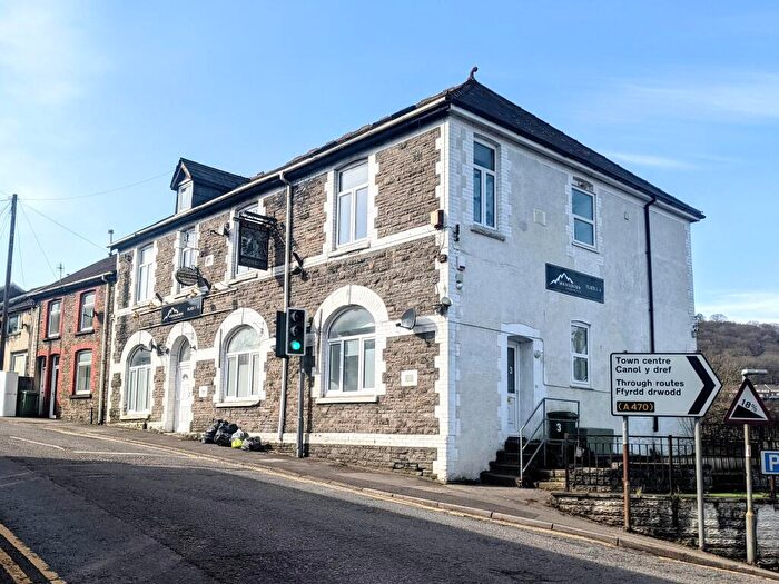 2 Bedroom Apartment To Rent In Llantrisant Road, Graig, Pontypridd, CF37