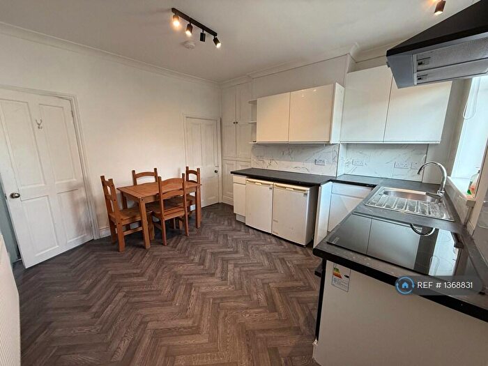 3 Bedroom Terraced House To Rent In Evelyn Road, Sheffield, S10