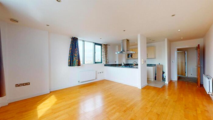 2 Bedroom Apartment For Sale In East India Docks, Poplar, London, E14