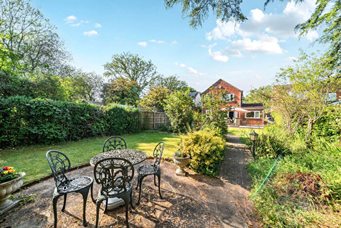 4 Bedroom Detached House For Sale In Smithwood Avenue, Cranleigh, GU6