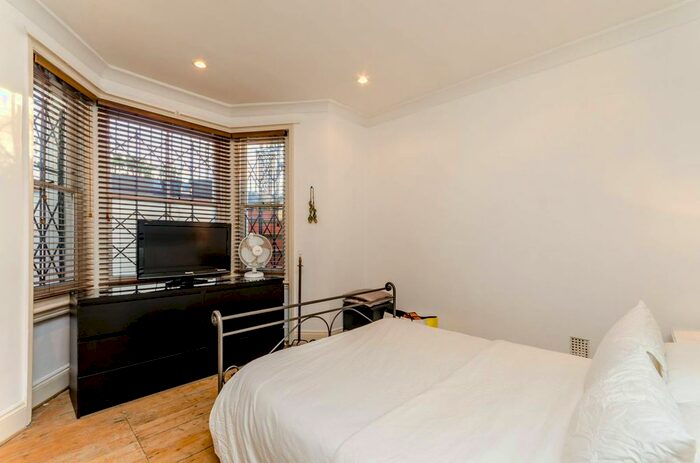 1 Bedroom Flat To Rent In Seagrave Road, West Brompton, London, SW6