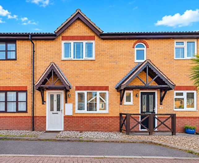 2 Bedroom Terraced House For Sale In Lavender Close, South Ockendon, RM15