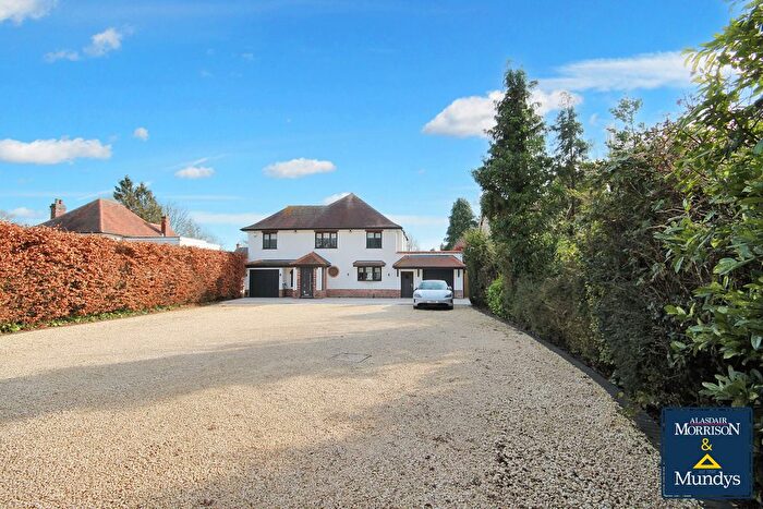 6 Bedroom Detached House For Sale In Beacon Hill Road, Newark, NG24