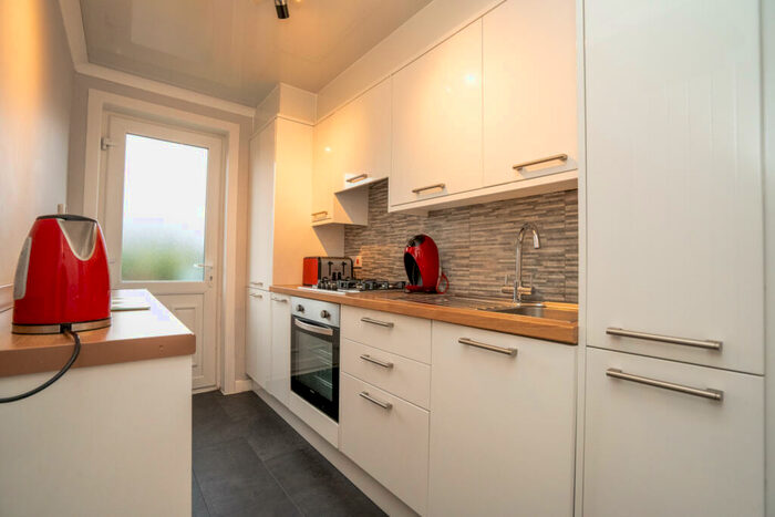 1 Bedroom Flat For Sale In Grantown Gardens, Glenmavis, ML6