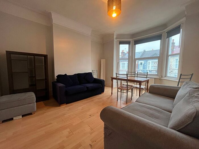4 Bedroom Flat To Rent In Childebert Road, London, SW17