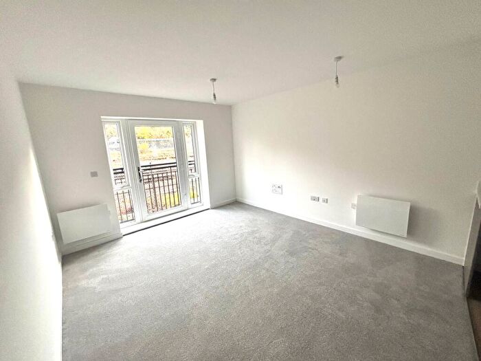 2 Bedroom Apartment To Rent In Greenfields Close, Gateshead, NE8