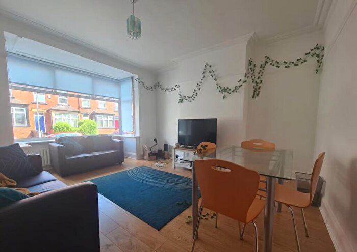 4 Bedroom Terraced House To Rent In Estcourt Avenue, Headingley, Leeds, LS6