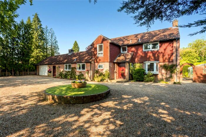 4 Bedroom Detached House For Sale In Knights Lane, Ball Hill, Newbury, Berkshire, RG20