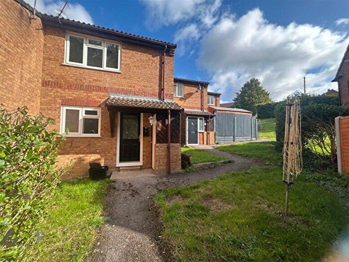 2 Bedroom House To Rent In Northfield Road, Harpenden, AL5