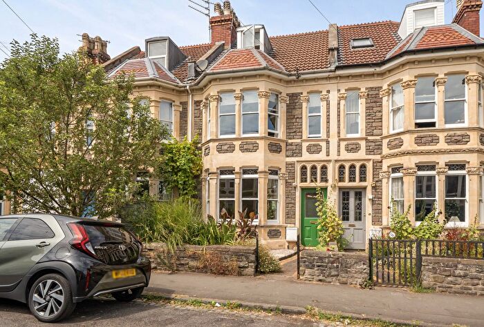4 Bedroom Terraced House For Sale In Brynland Avenue, Bristol, BS7