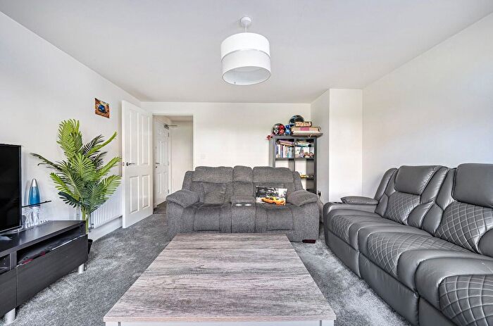 2 Bedroom Flat For Sale In Gainey Gardens, Chippenham, Wiltshire, SN15