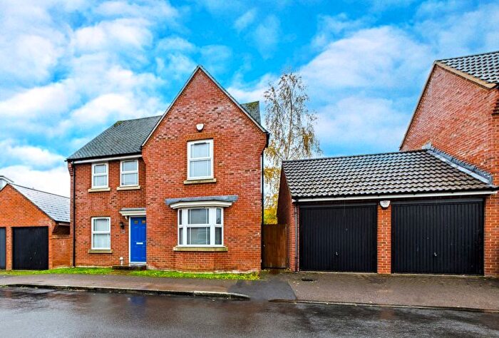 4 Bedroom Detached House For Sale In Juniper Way, Gloucester, GL3