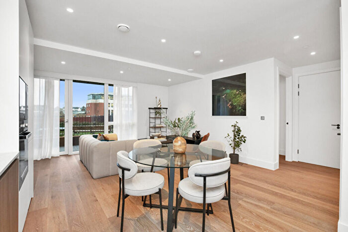 1 Bedroom Apartment For Sale In West Hampstead Central, NW6