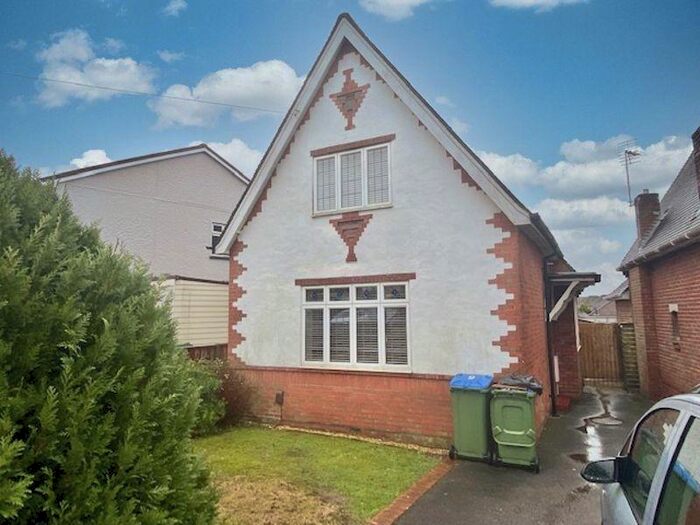 2 Bedroom Detached House To Rent In Somerton Avenue, Bitterne, SO18