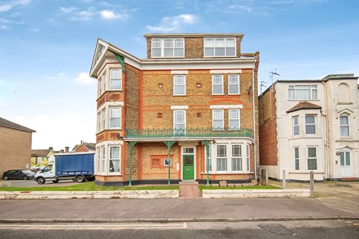1 Bedroom Flat For Sale In Harold Road, Clacton-On-Sea, CO15