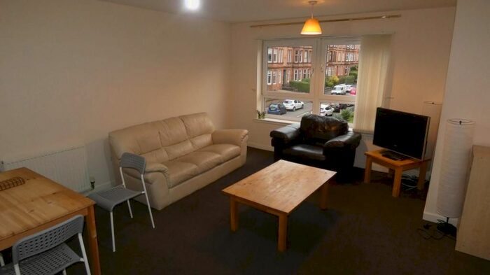 2 Bedroom Flat To Rent In , Whitehill Place, Glasgow, G31