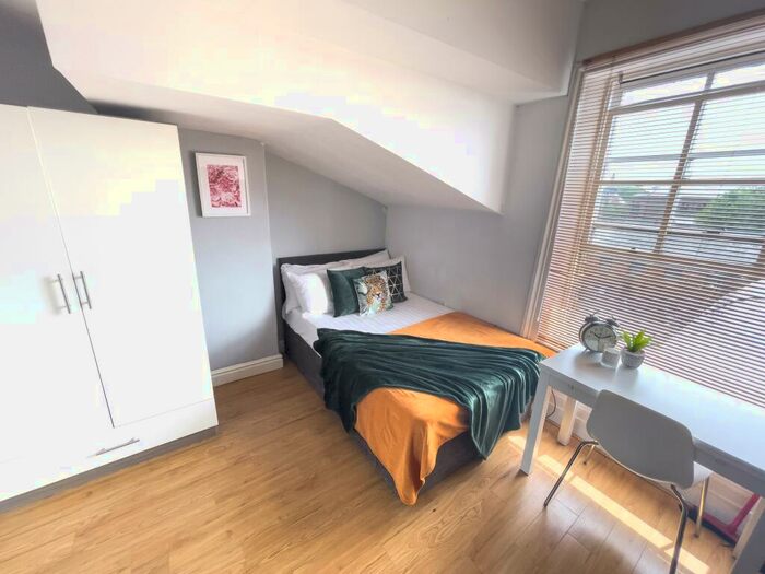 1 Bedroom Flat To Rent In Upper Parliament Street, L8