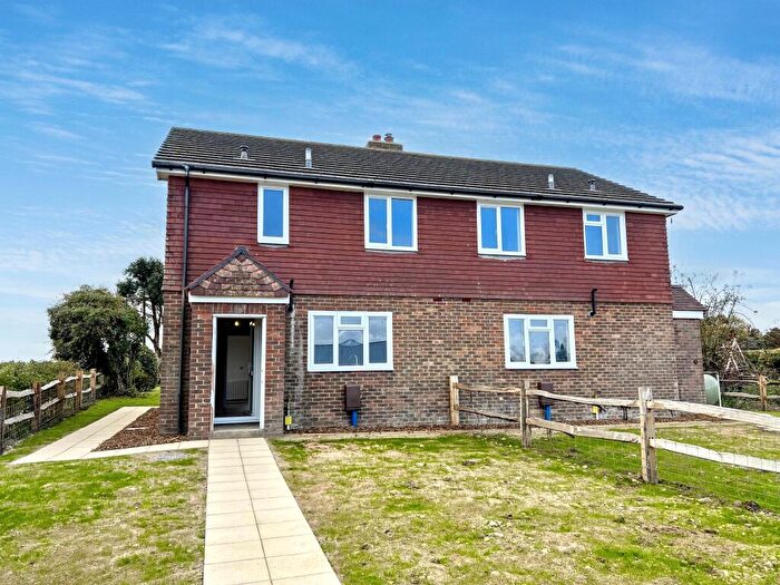 3 Bedroom Cottage To Rent In Cowlease Farm, Hamsey, BN8
