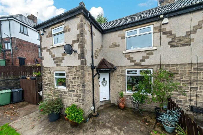 2 Bedroom Semi-detached House For Sale In Newlay Lane, Bramley, Leeds, LS13