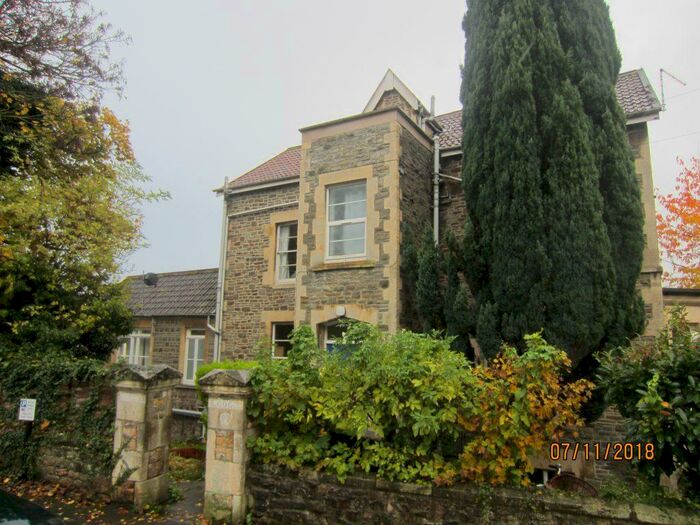 2 Bedroom Flat To Rent In Elliston Road -First Floor, BS6