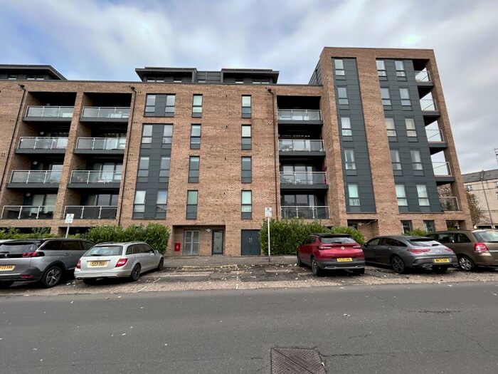 3 Bedroom Flat To Rent In Annandale Street, Broughton, Edinburgh, EH7