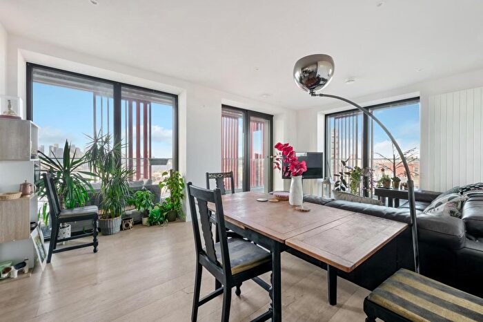 2 Bedroom Flat To Rent In James Cook Building, Royal Wharf, London, E16