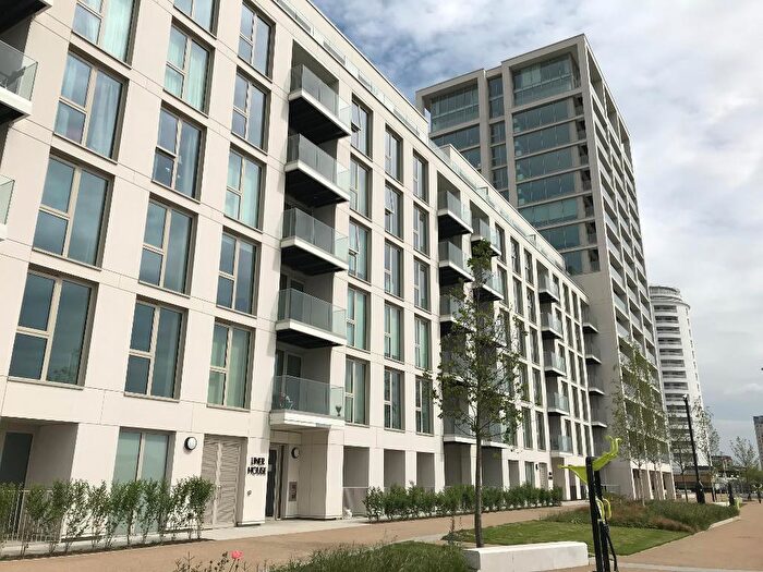 2 Bedroom Flat To Rent In Liner House, Royal Dock, Pontoon Dock, West Silvertown, London, E16