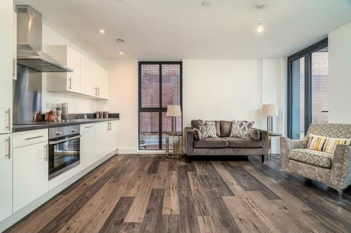 2 Bedroom Apartment To Rent In High Wycombe, Buckinghamshire, HP11