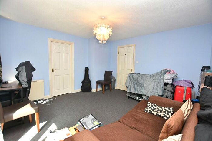 1 Bedroom Flat For Sale In Navigation Way, Blackburn, Lancashire, BB1