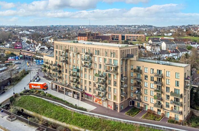 2 Bedroom Apartment For Sale In Grosvenor Court, Adenmore Road, London, SE6