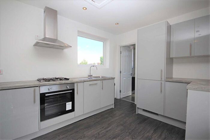 2 Bedroom Flat To Rent In Blackhorse Lane, Walthamstow, E17