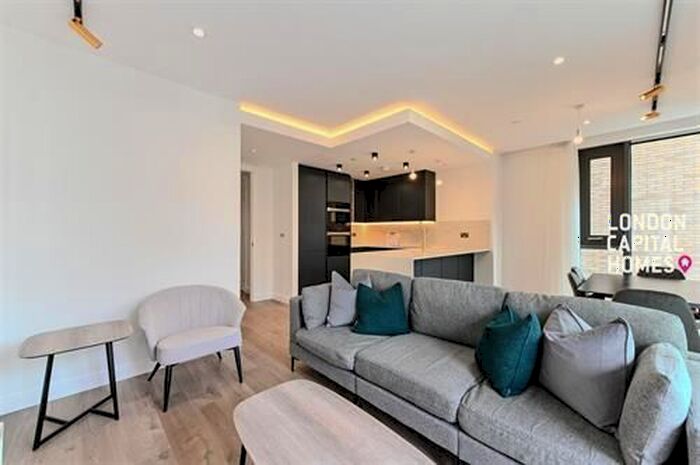 2 Bedroom Flat To Rent In Rm/ Siena House, London, EC1V