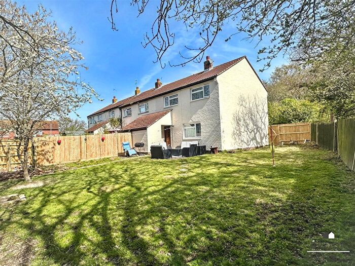 3 Bedroom Property For Sale In Oulton Close, Eastbourne, BN23