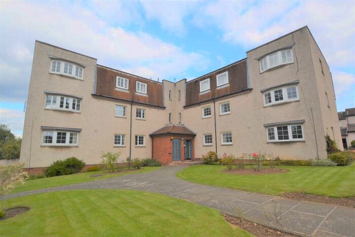 3 Bedroom Flat To Rent In Braehead Avenue, Edinburgh, EH4