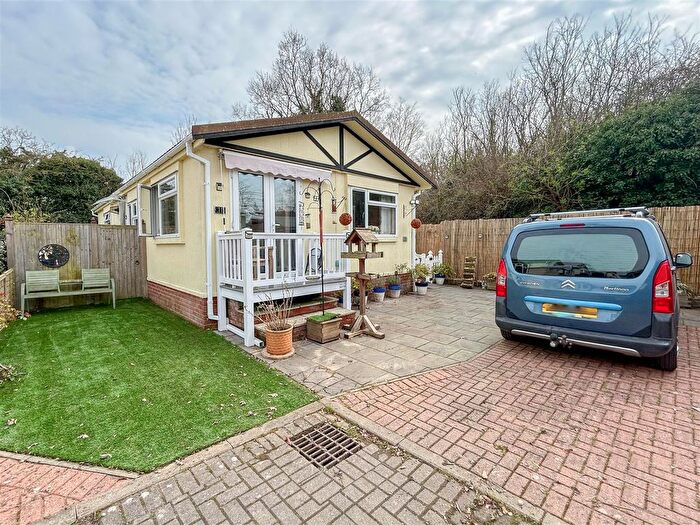 2 Bedroom Park Home For Sale In Flagship Park, Flag Hill, Great Bentley, CO7