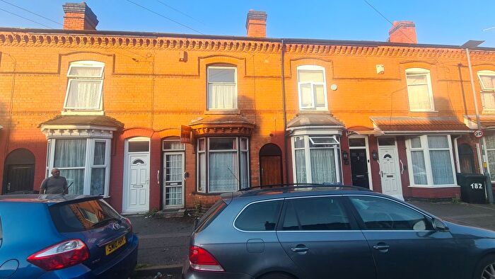 3 Bedroom Terraced House For Sale In Barrows Road, Sparkhill, B11