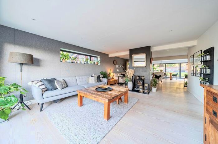 4 Bedroom Detached House For Sale In Chafford Lane, Fordcombe, Tunbridge Wells, TN3