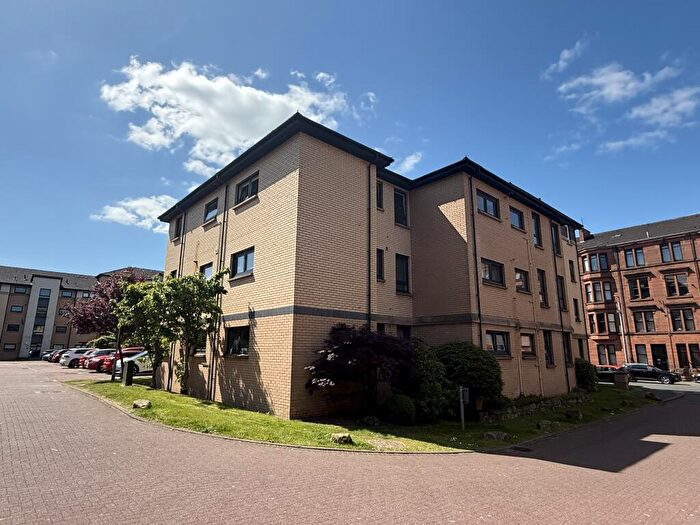 2 Bedroom Flat To Rent In Hayburn Place, Partick, G11