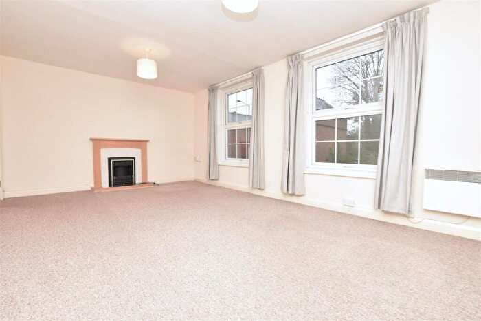 1 Bedroom Flat To Rent In Bridge Street, RG4