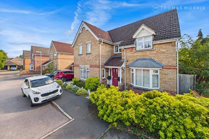 4 Bedroom Detached House For Sale In Pitfield Close, Fenstanton, Huntingdon, PE28