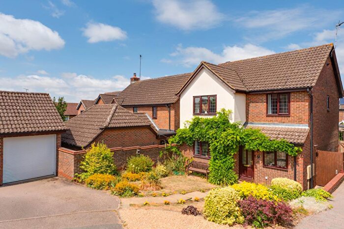 3 Bedroom Detached House For Sale In Waterhouse Gardens, Barton Seagrave, NN15