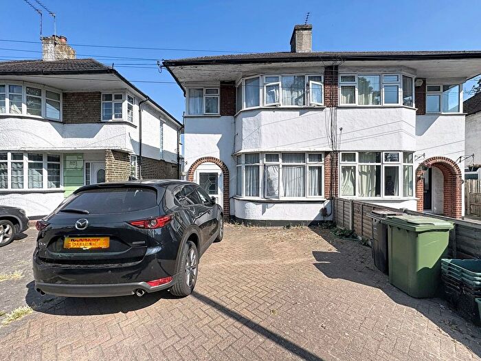 3 Bedroom Semi-Detached House For Sale In Tudor Way, Petts Wood, Orpington, BR5