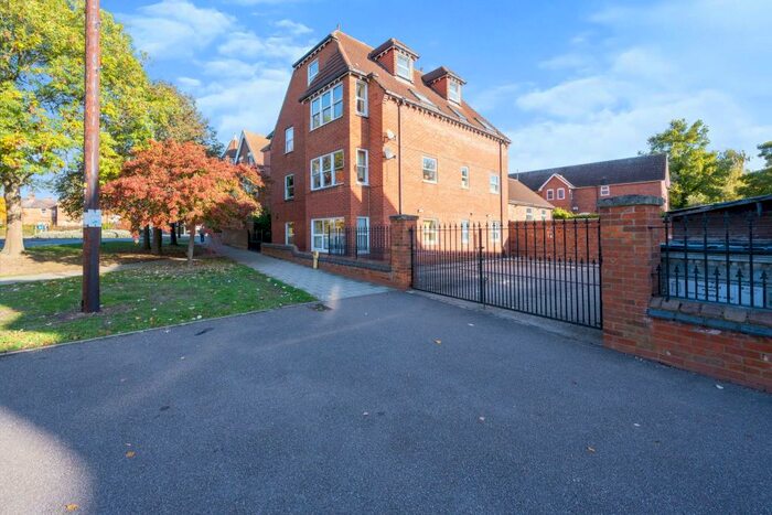 1 Bedroom Apartment To Rent In Towers House, Park Avenue, MK40