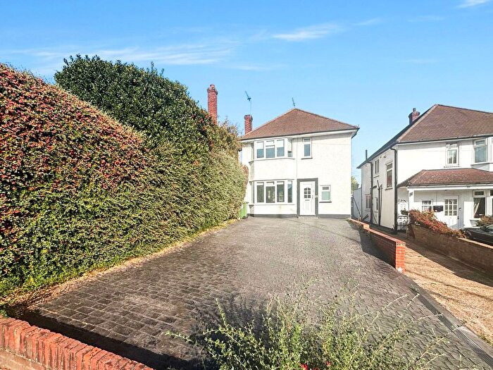3 Bedroom Detached House For Sale In Arundel Close, Bexley, Kent, DA5