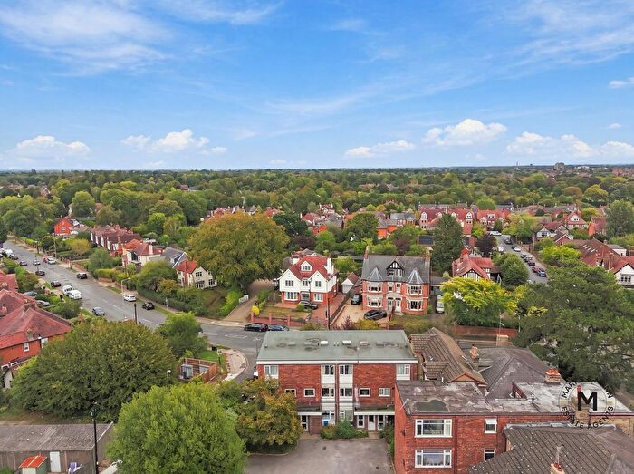 2 Bedroom Flat For Sale In Park North, Ipswich, IP4