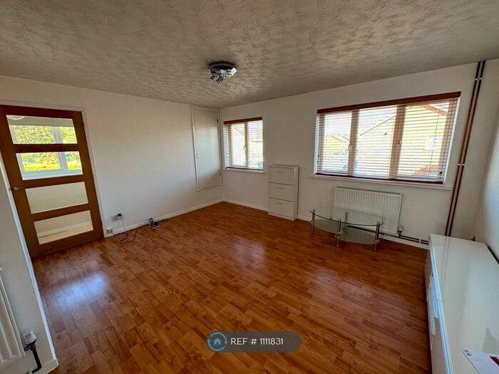 1 Bedroom Flat To Rent In Tudor Road, Weston-Super-Mare, BS22