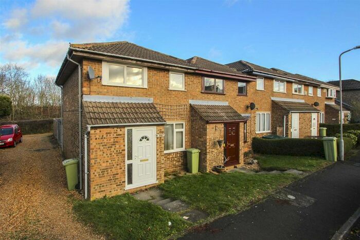 3 Bedroom Semi-Detached House To Rent In Favell Drive, Furzton, Milton Keynes, MK4