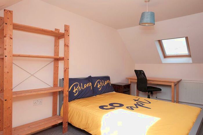 4 Bedroom House Of Multiple Occupation To Rent In Nesbitt Road, Brighton, BN2